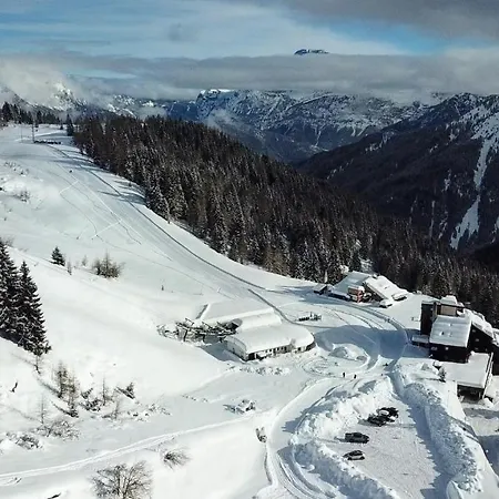 Casa Mammolo Фалькаде